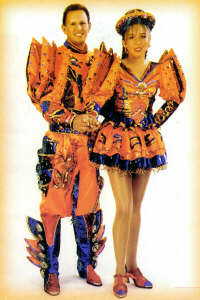 TRAJE 1995